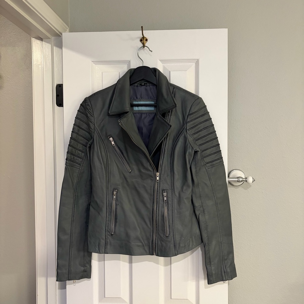 Carrie Hoxton Gray Leather Moto Jacket Ribbed Shoulder Size US 10